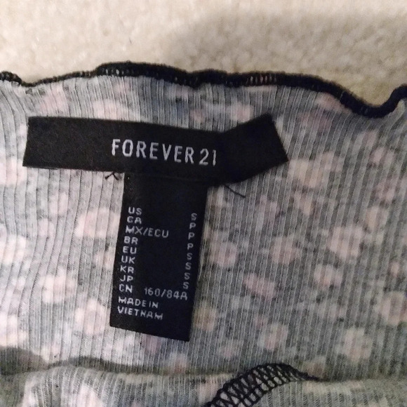 FOREVER 21 crop top-small like new - Picture 4 of 6